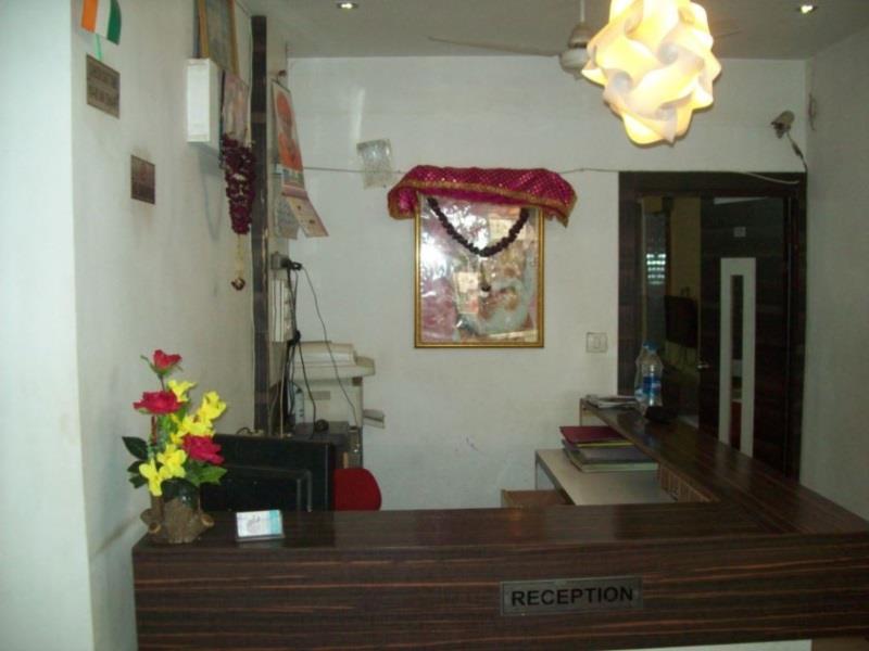 Hotel Mid - Way Inn Gandhinagar Exterior photo